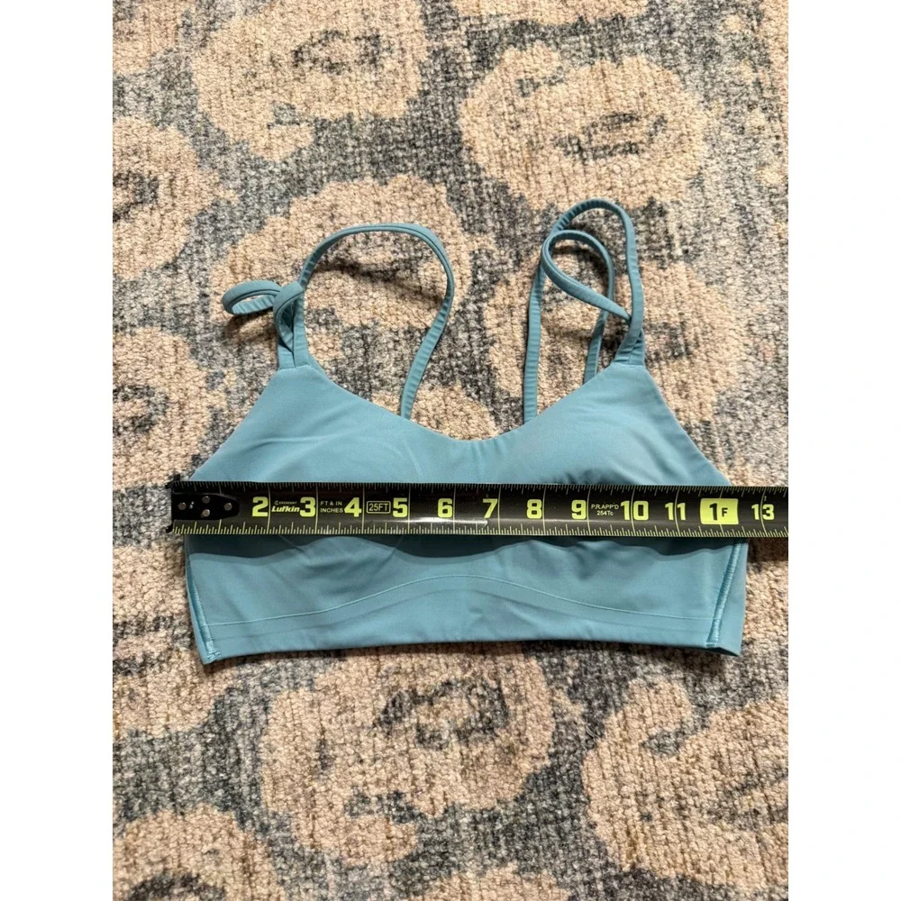 Lululemon Like a Cloud Bra Size 6 Excellent Condition